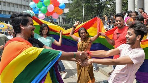 Leer en español. NEW DELHI — India’s Supreme Court on Thursday unanimously struck down one of the world’s oldest bans on consensual gay sex, a groundbreaking victory for gay rights that ...